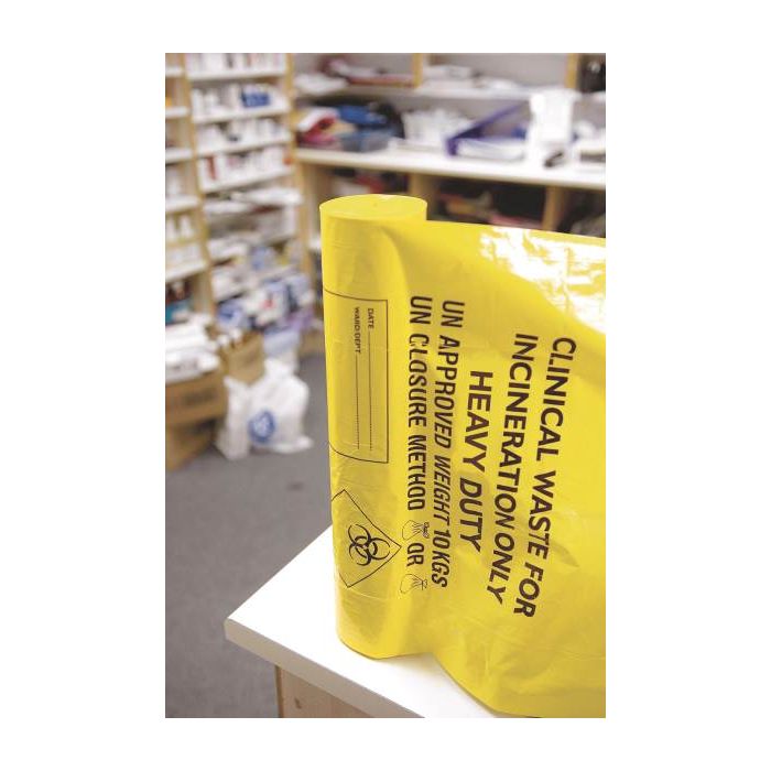 * Yellow Clinical Sack17x26 ROLL CX50/CWMD2